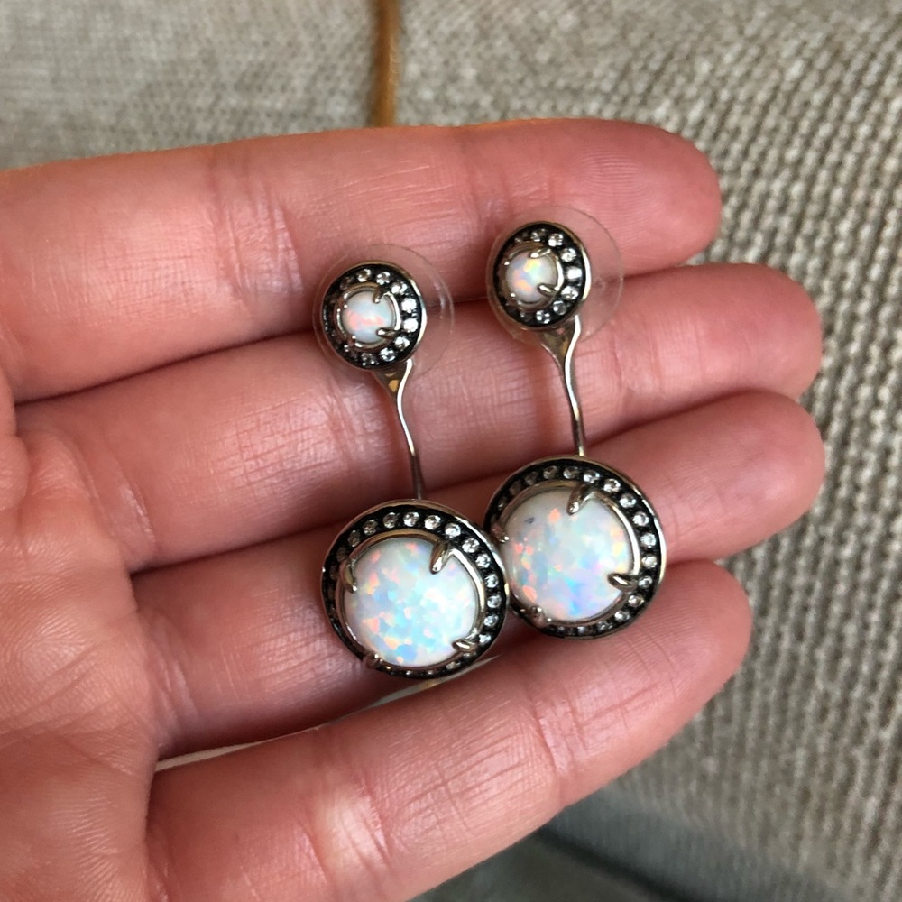 KENDRA SCOTT VERSATILE EARRINGS